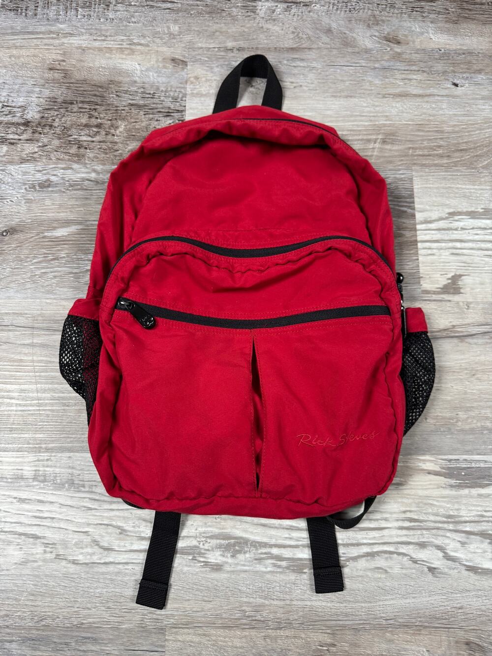 Rick Steves Europe Red Travel Daypack Backpack Mesh Pockets Gorpcore Hiking Bag